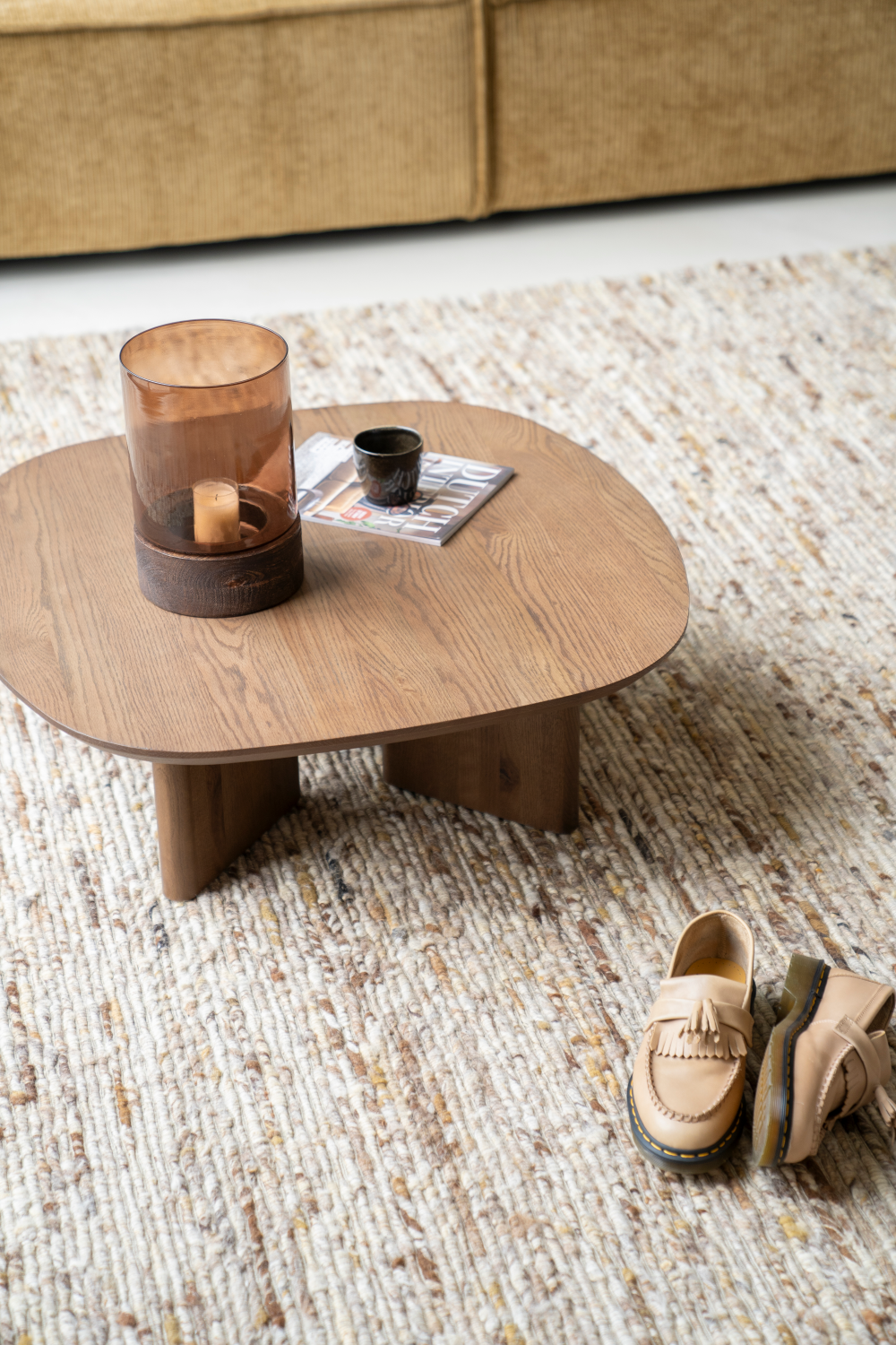 Brown Varnished Oak Coffee Table | Oroa.com