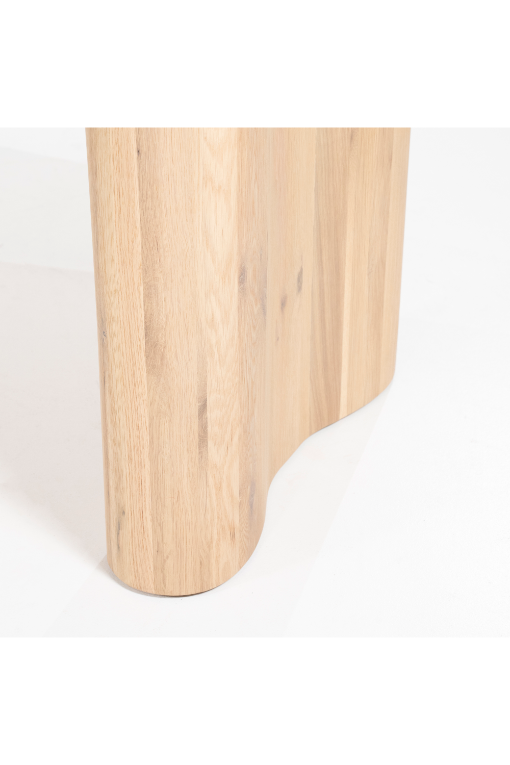 Varnished Oak Organic Dining Table | Oroa.com