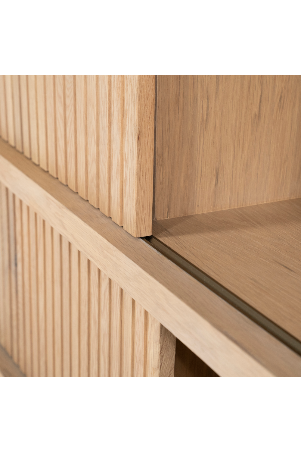 Varnished Oak Sideboard | Oroa.com