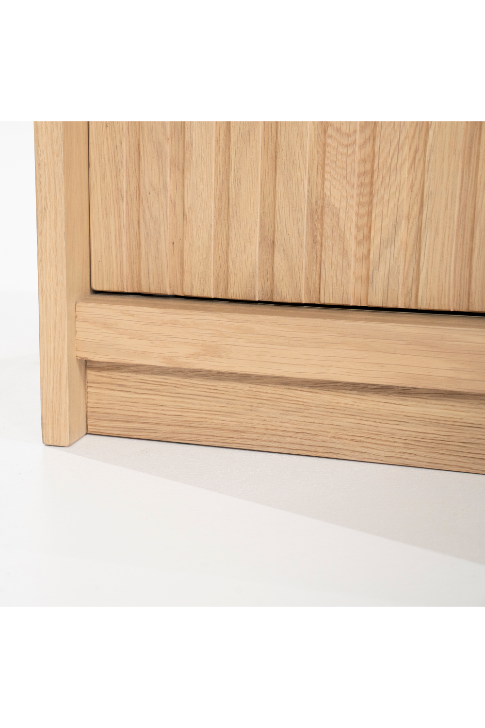 Varnished Oak Sideboard | Eleonora Milo | OROA.com