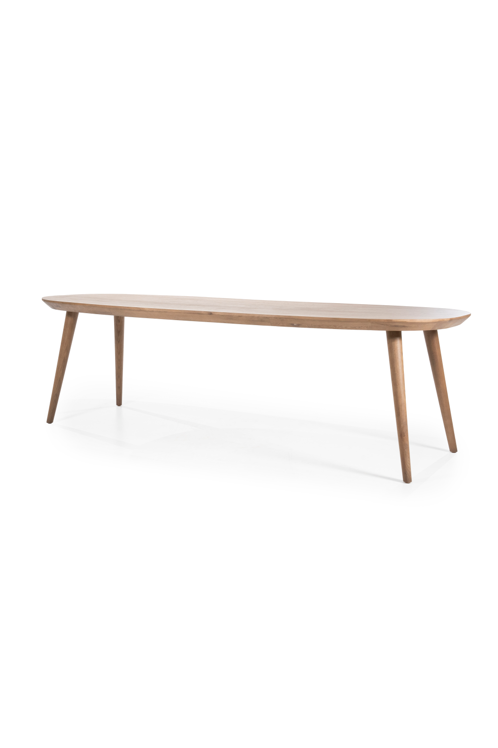 Lacquered Oak Oval Dining Table | Oroa.com