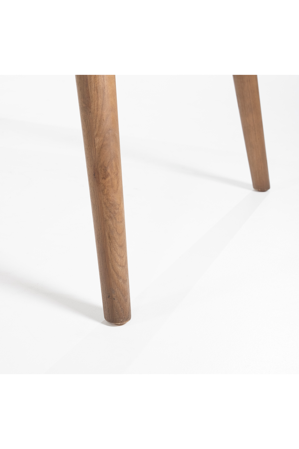 Lacquered Oak Oval Dining Table | Oroa.com
