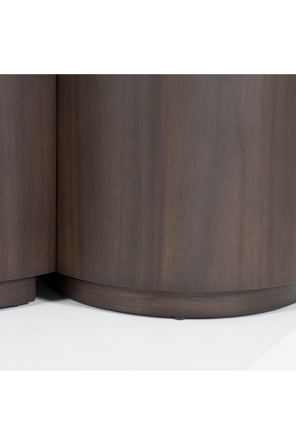 Walnut Round Nesting Coffee Tables (2) | Oroa.com