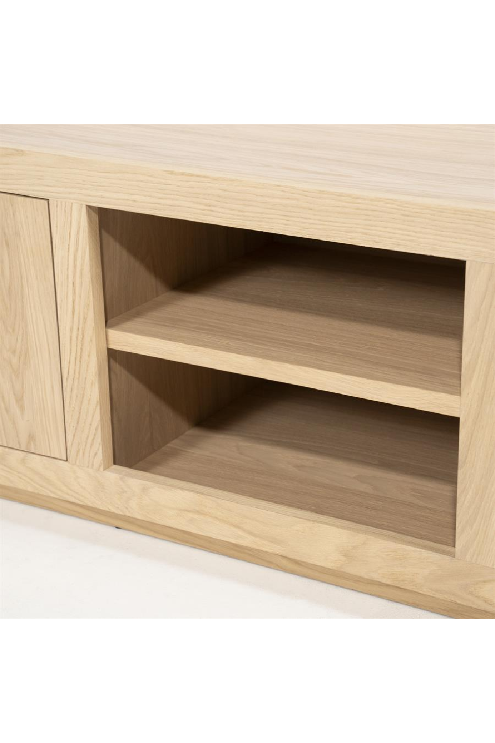 Taupe Oak 3-Door Cabinet | Eleonora Helsinki | OROA.com