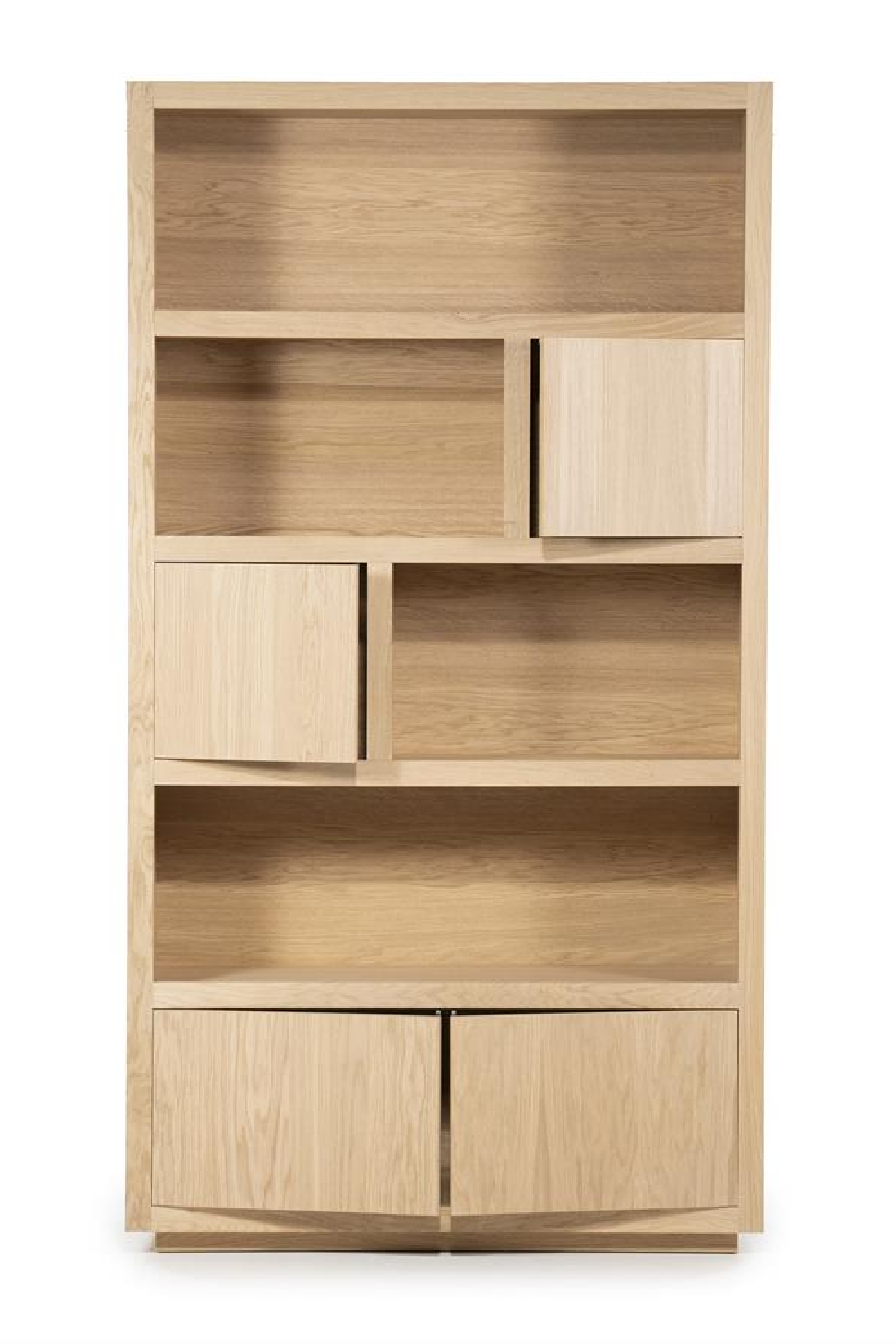 Natural Oak Cabinet | Eleonora Helsinki | OROA.com