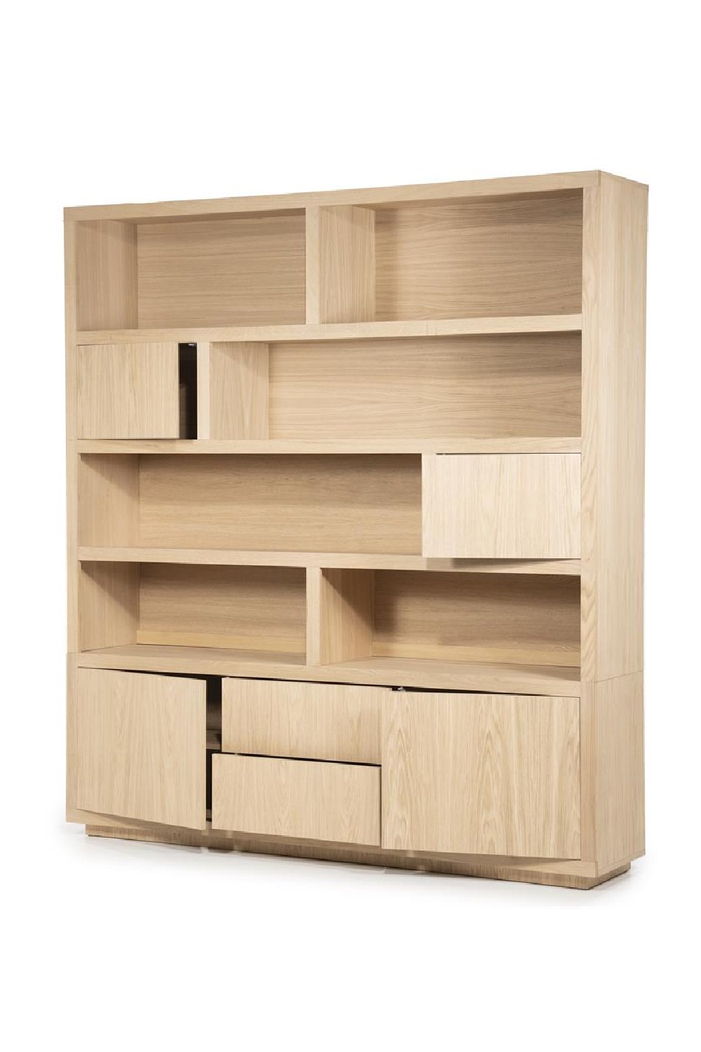 Natural Oak Cabinet | Eleonora Helsinki | OROA.com