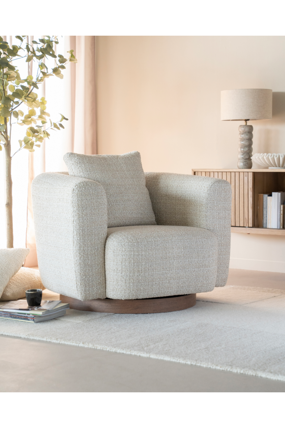 Curved Back Swivel Accent Chair | Eleonora Jordan | OROA.com