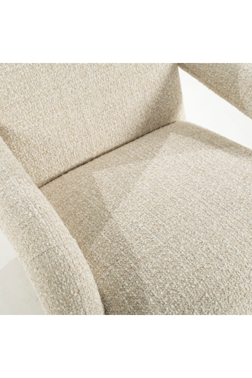 Upholstered Chunky Lounge Armchair | Eleonora Monica | OROA.com