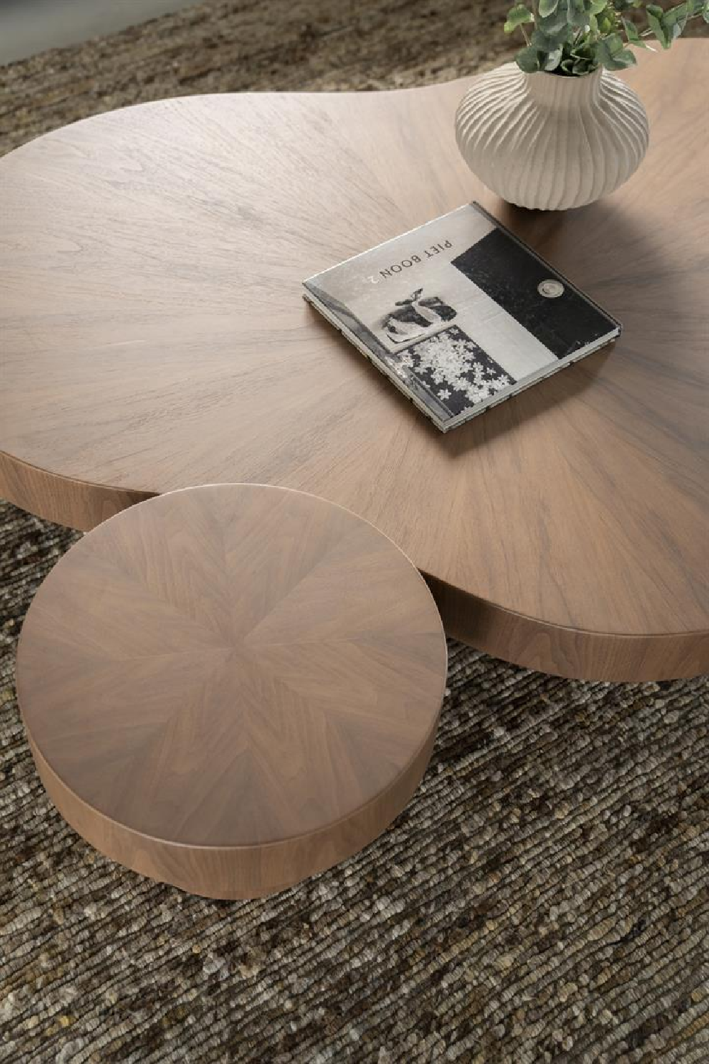 Round Walnut Side Table | Oroa.com