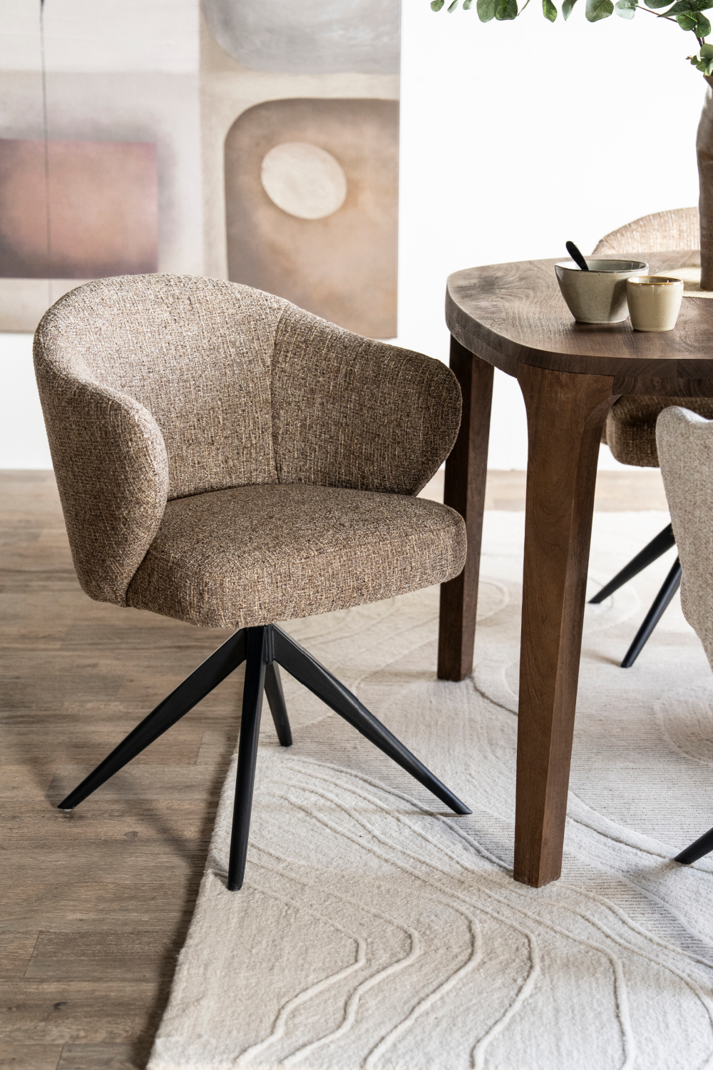 Fabric Swivel Chair | Oroa.com