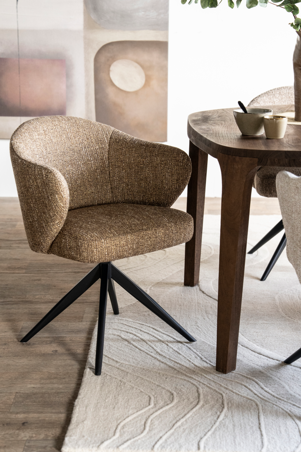 Fabric Swivel Chair | Oroa.com