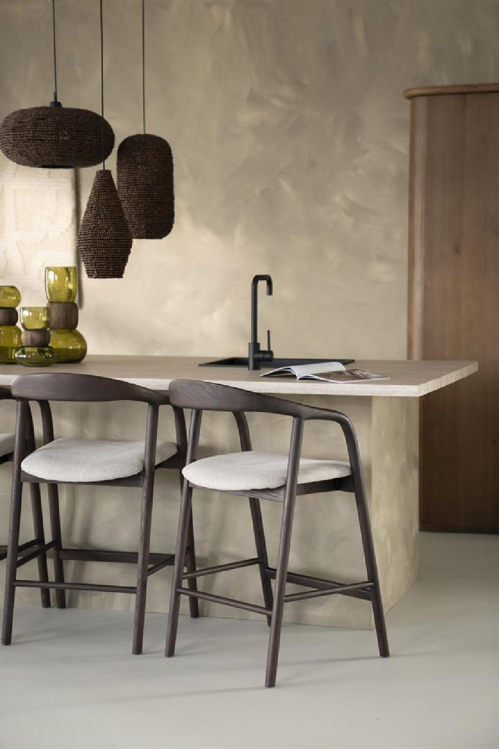 Lacquered Ash Wood Bar Chair | Oroa.com