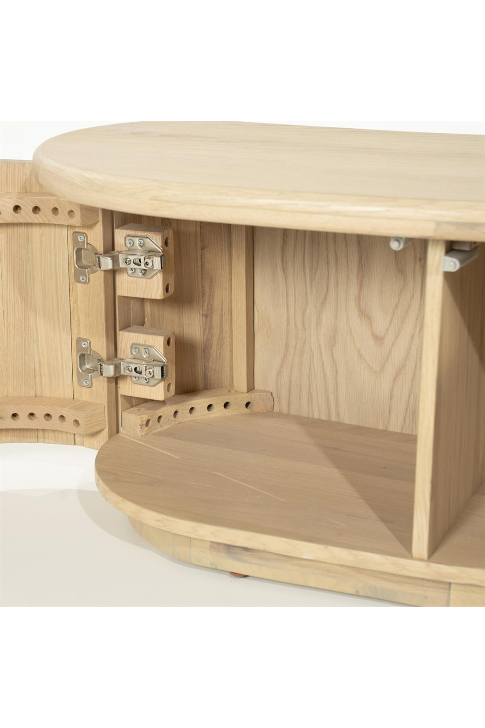 Lacquered Oak 4-Door TV Cabinet | Oroa.com