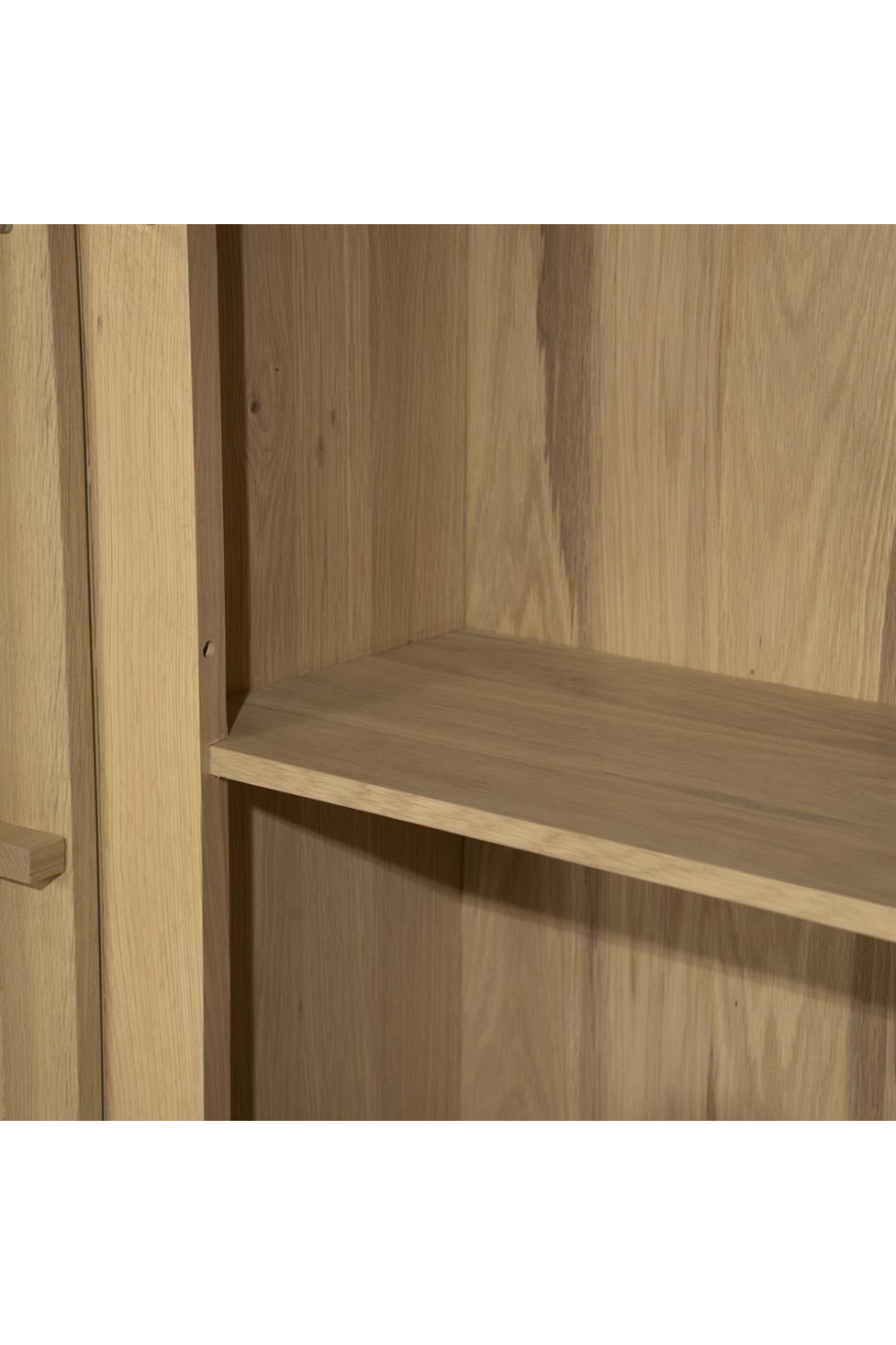 Lacquered Oak 2-Door Cabinet | Oroa.com