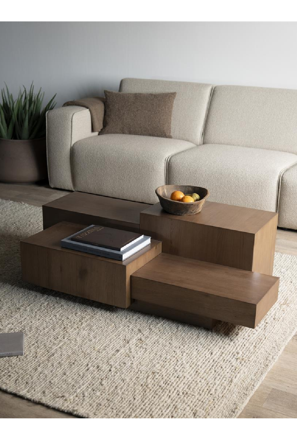 Multilayered Rectangular Oak Coffee Table | Eleonora Quinten | Oroa.com