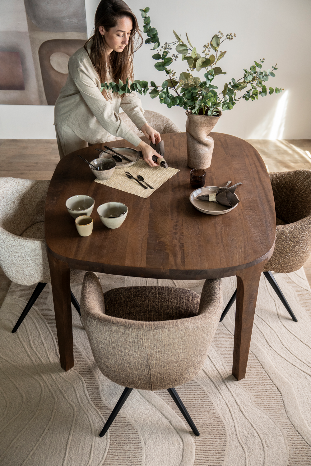 Brushed Mango Wood Dining Table | Oroa.com
