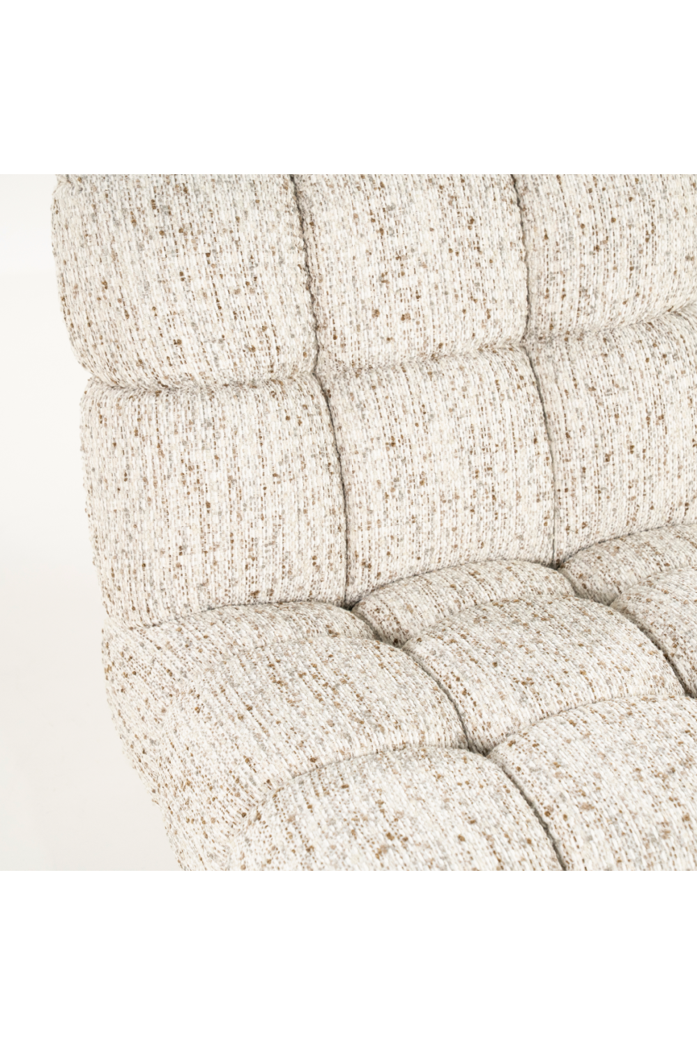 Round Base Tufted Lounge Chair | Oroa.com