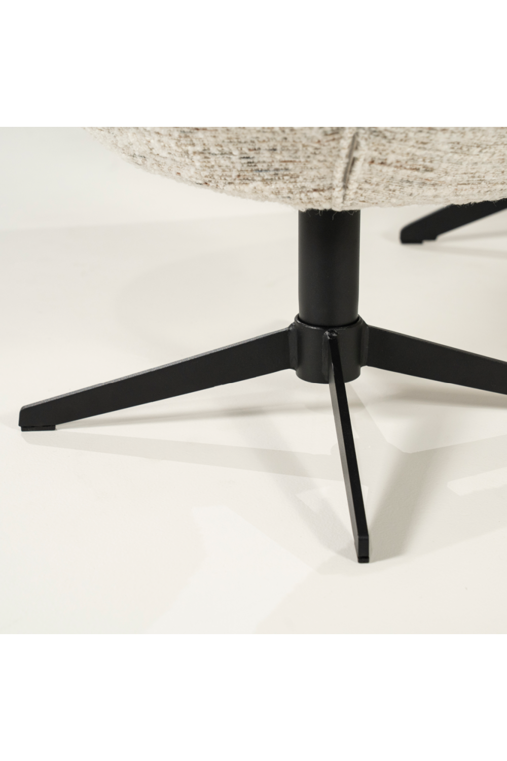 Arched-Back Lounge Chair | Oroa.com
