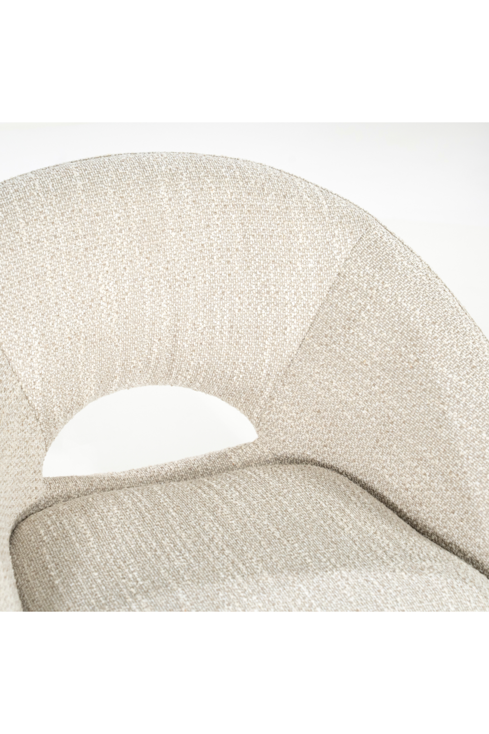 Rounded Open-Back Swivel Chair | Eleonora Nol | Oroa.com