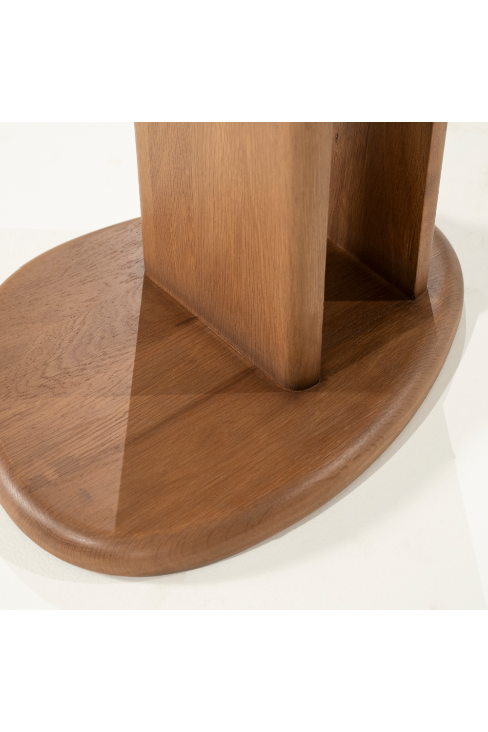 Lacquered Oak Side Table | Oroa.com