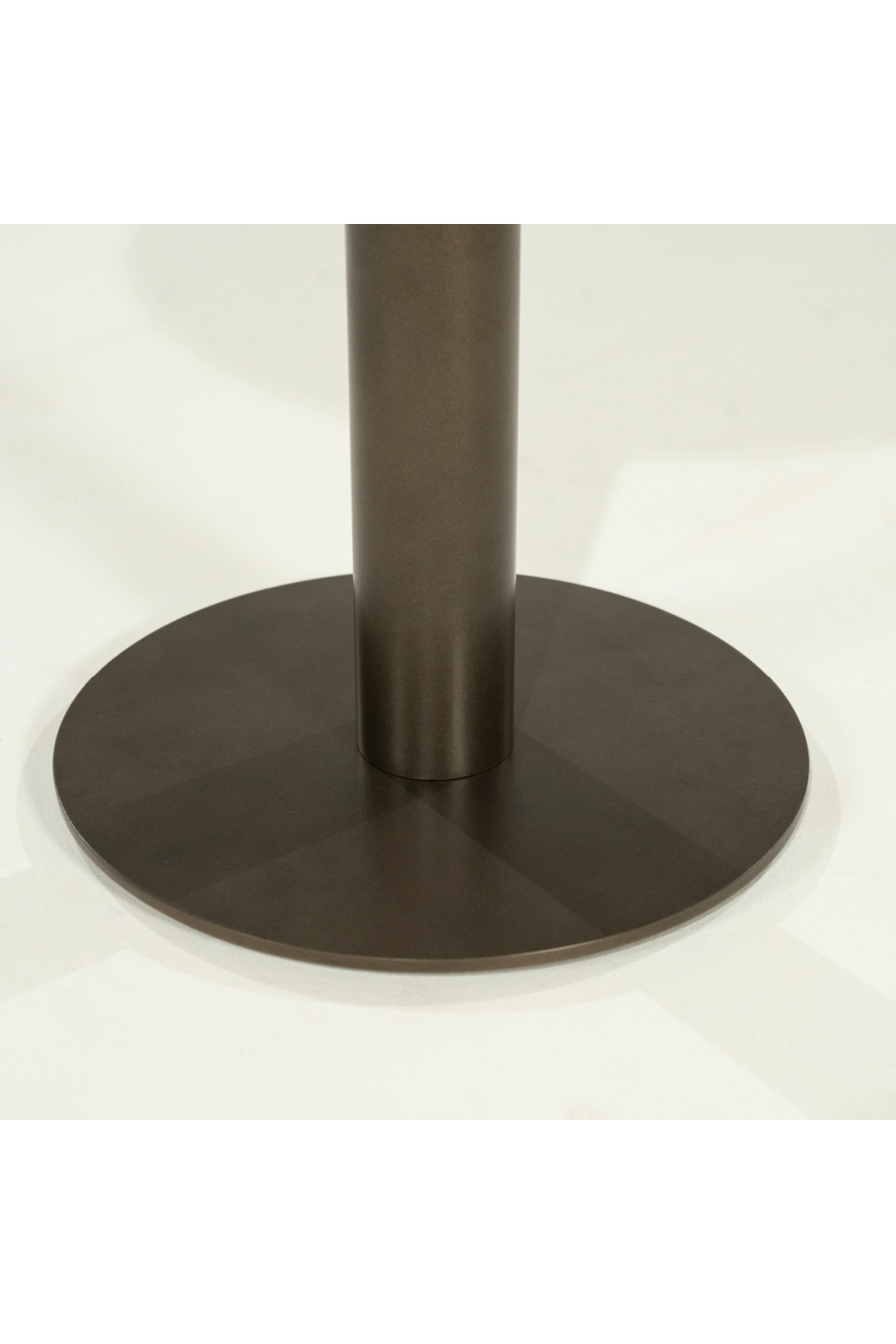 Pedestal Mango Wood Coffee Table | Oroa.com