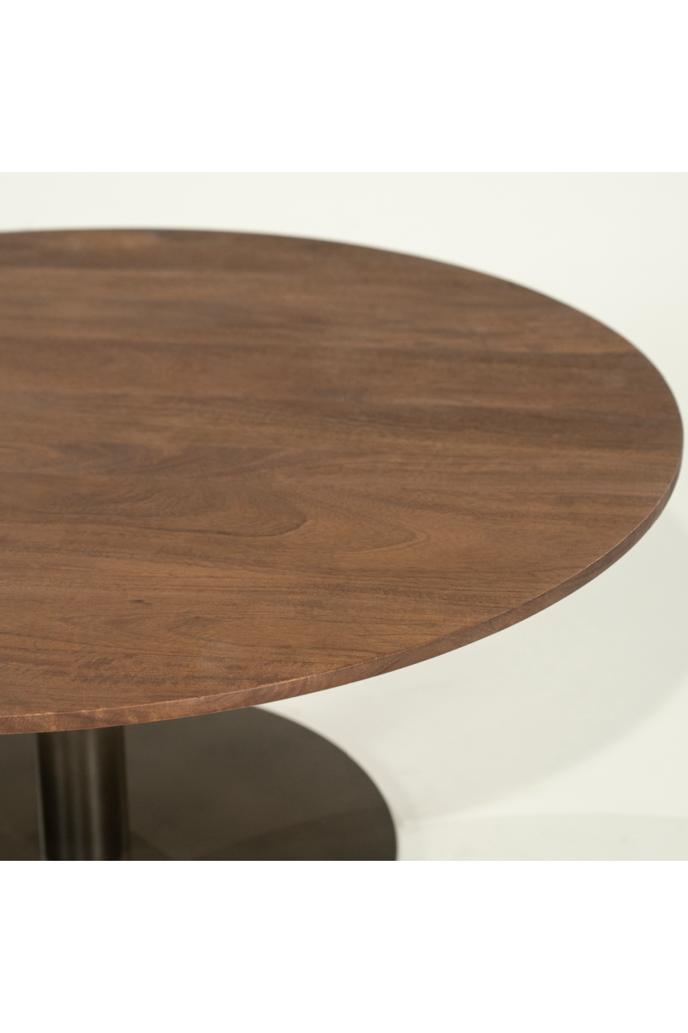 Pedestal Mango Wood Coffee Table | Oroa.com