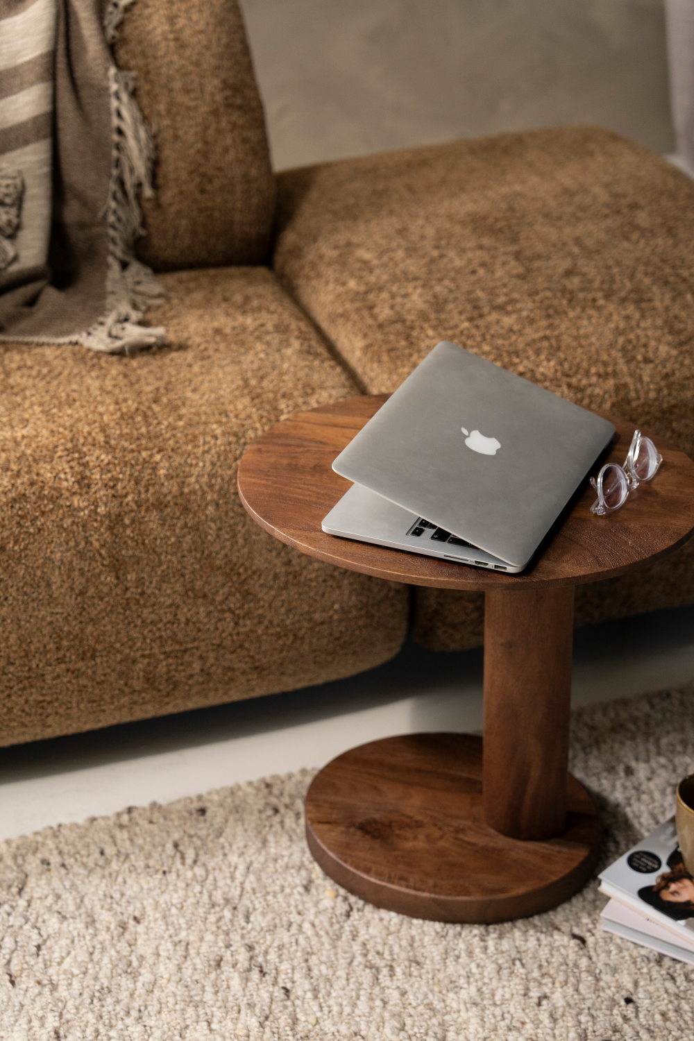 Mango Wood Oval Side Table | Oroa.com