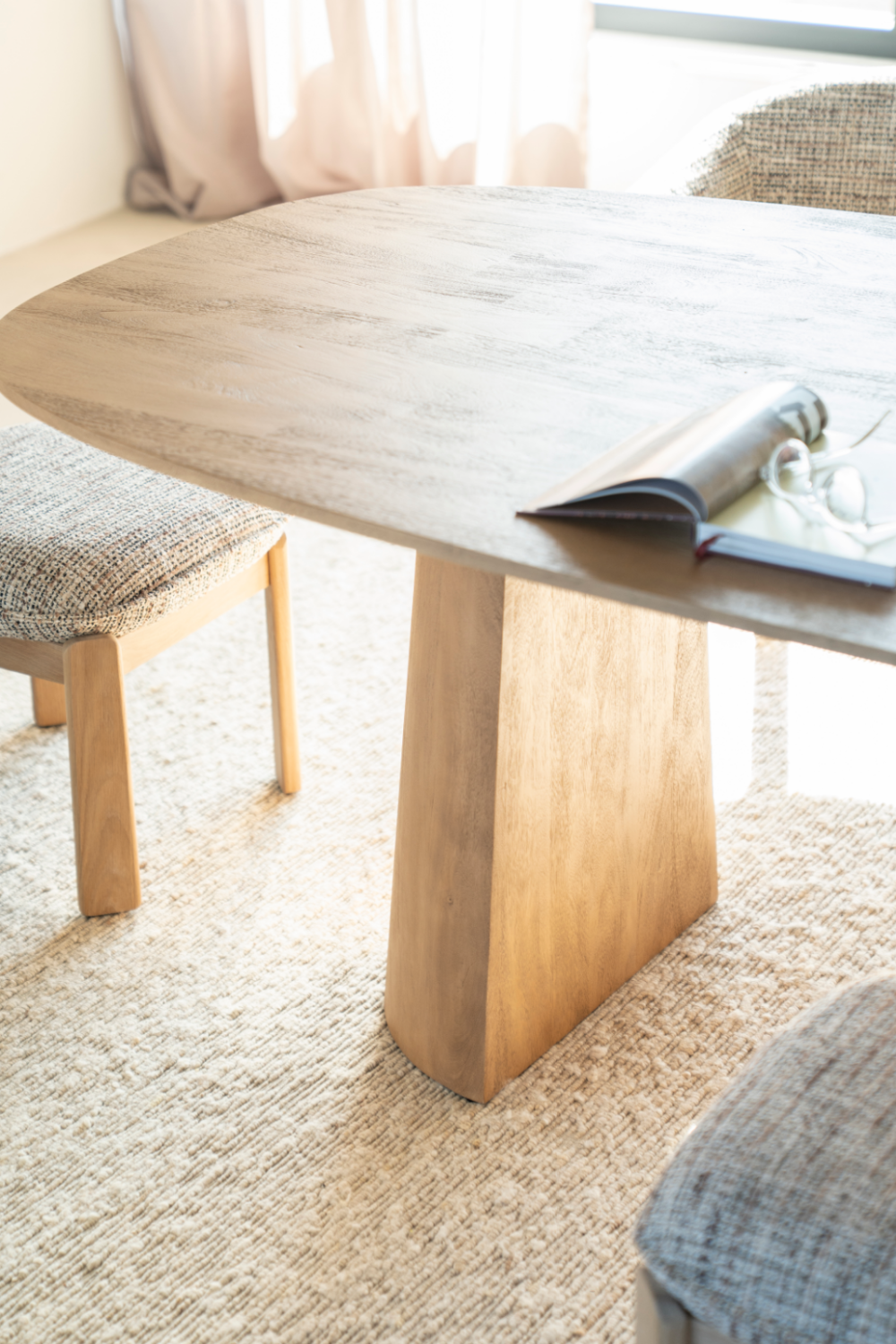 Brushed Mango Wood Dining Table S | Eleonora Lune | Oroa.com