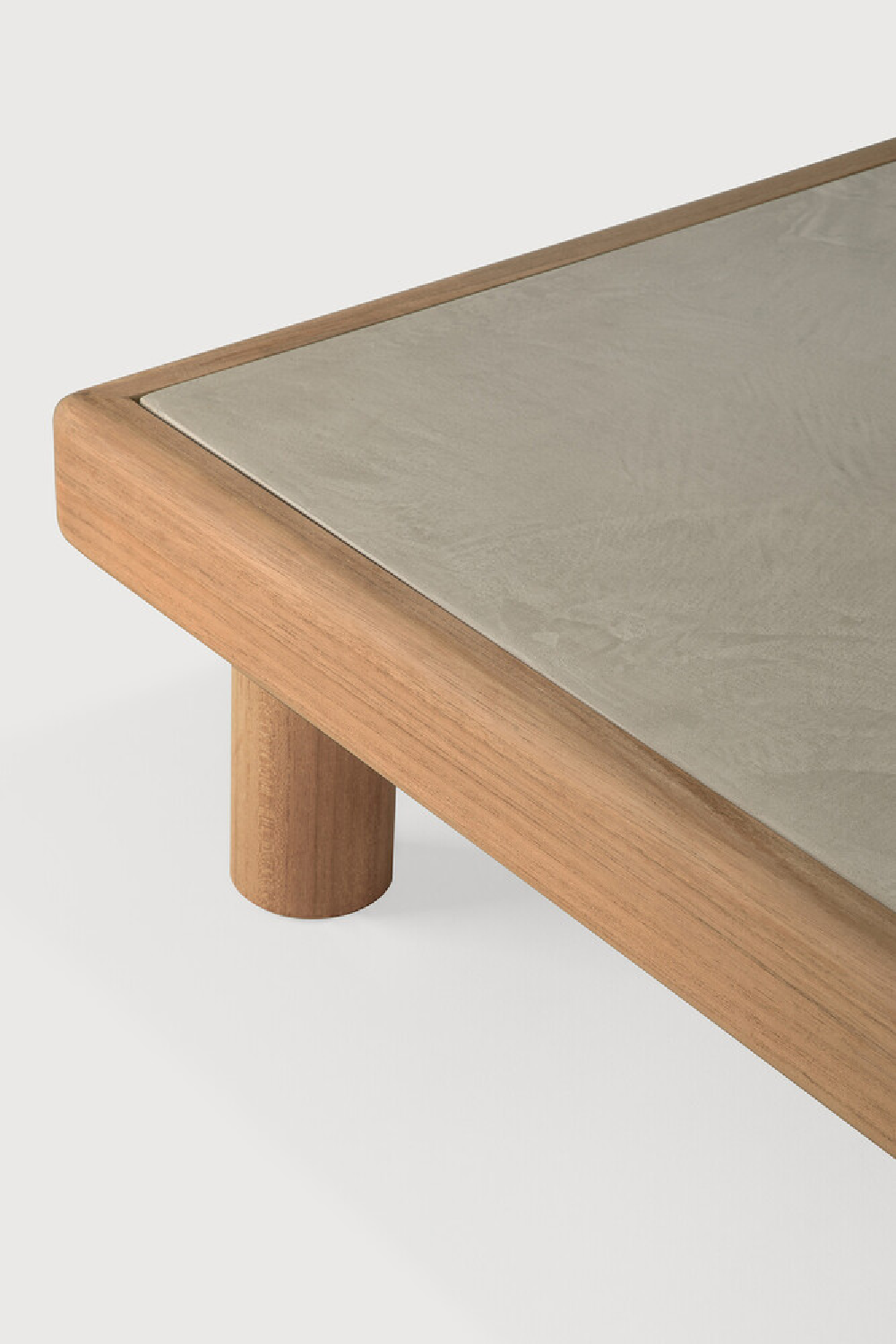 Concrete Outdoor Coffee Table | Ethnicraft Monocle | Oroatrade.com