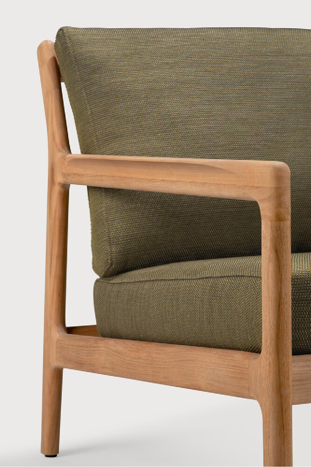 Teak Framed Outdoor Lounge Chair | Ethnicraft Jack | Oroa.com