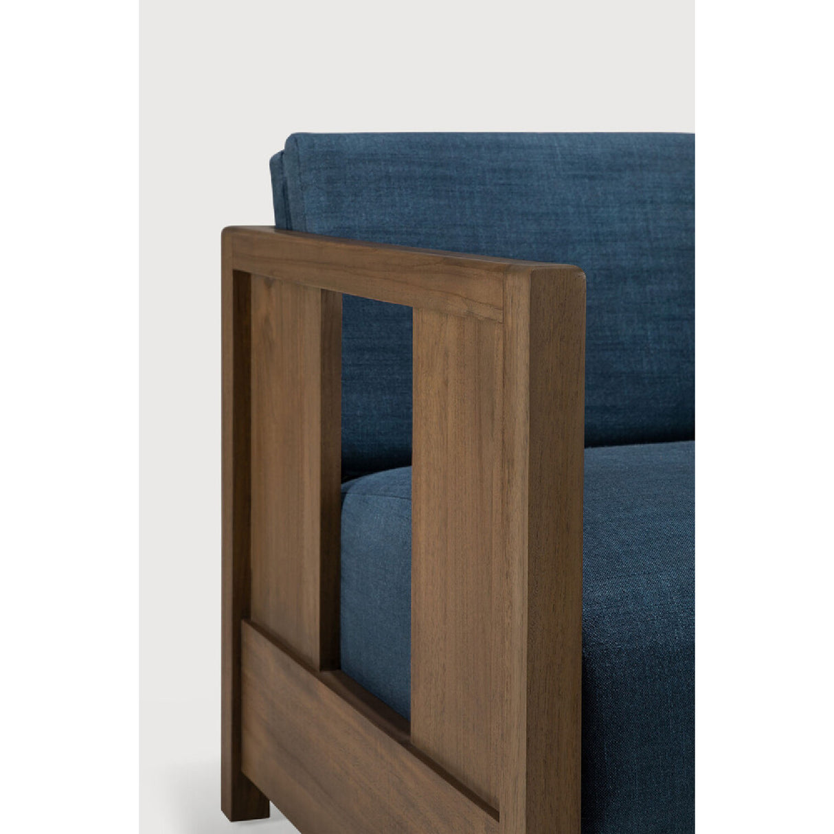 Modern or European furniture - Fabric Cushioned Lounge Chair - www.oroa.com | Oroa.com