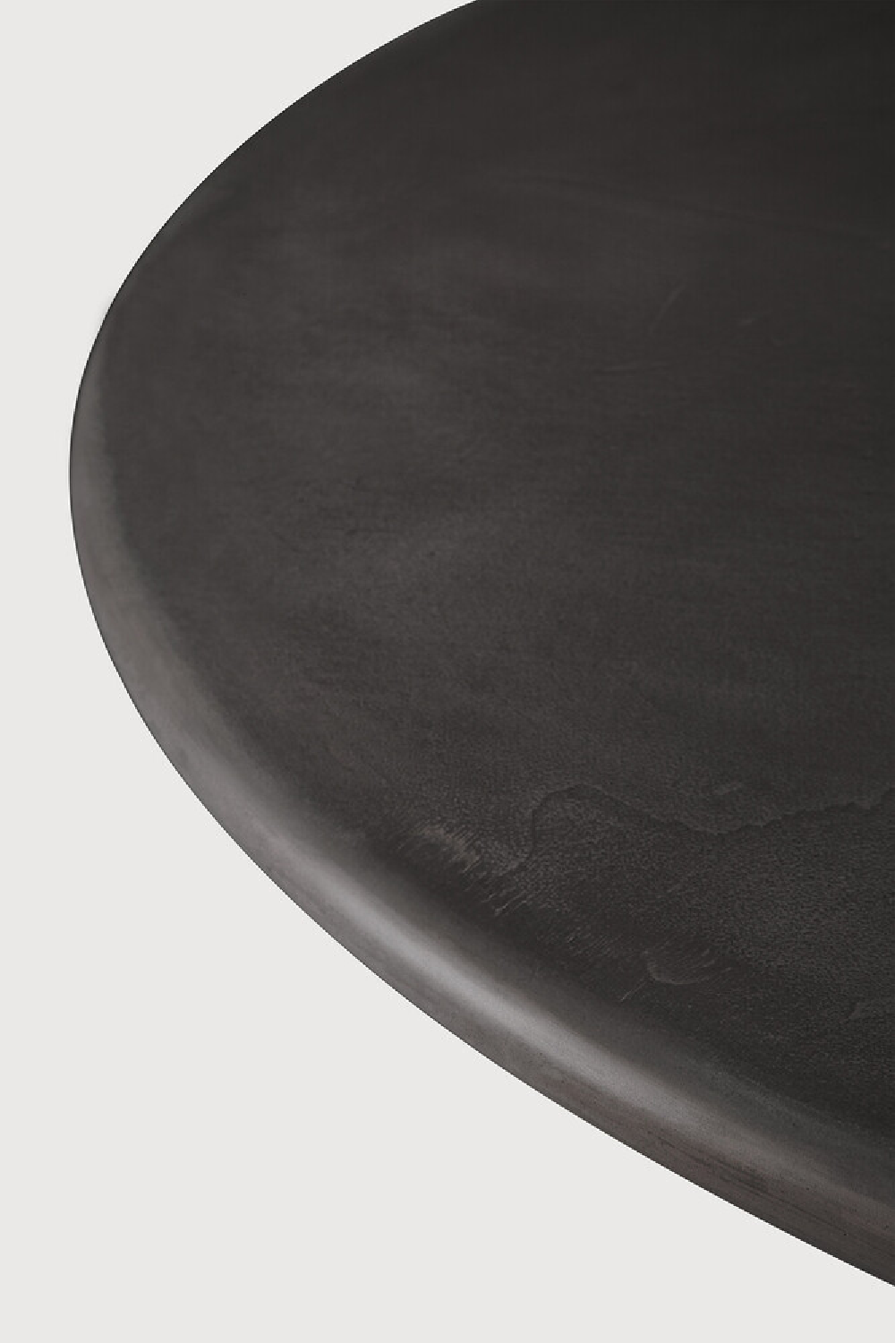 Gray Concrete Outdoor Dining Table | Ethnicraft Roller Max | Oroa.com