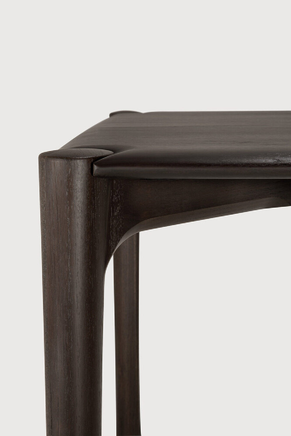 Varnished Teak Dining Table | Ethnicraft PI | Oroa.com