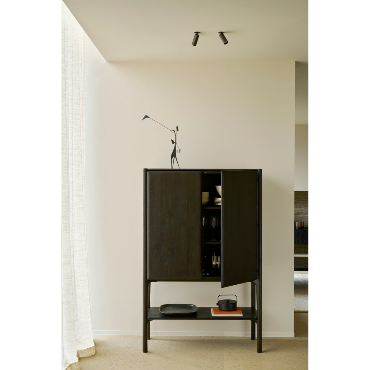 Natural Oak 2-Door Cupboard | Oroa.com