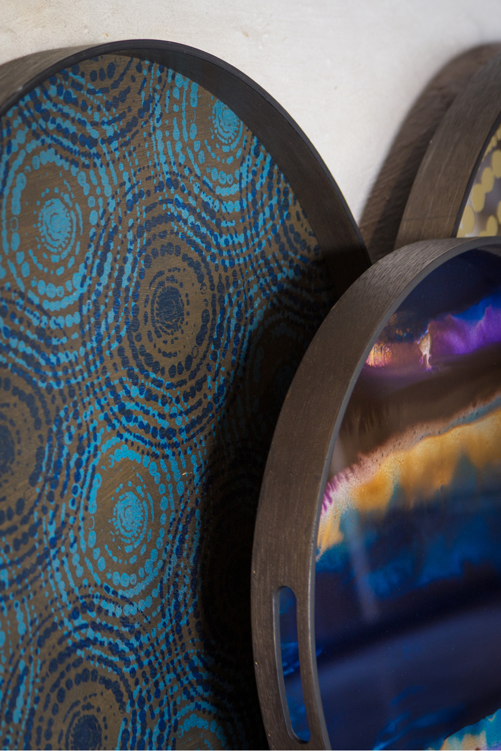 Tribal Print Round Wooden Tray | Ethnicraft Beads | Oroa.com