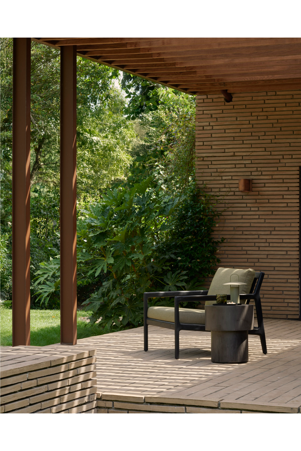 Mushroom-Shaped Outdoor Side Table | Ethnicraft Elements | Oroa.com