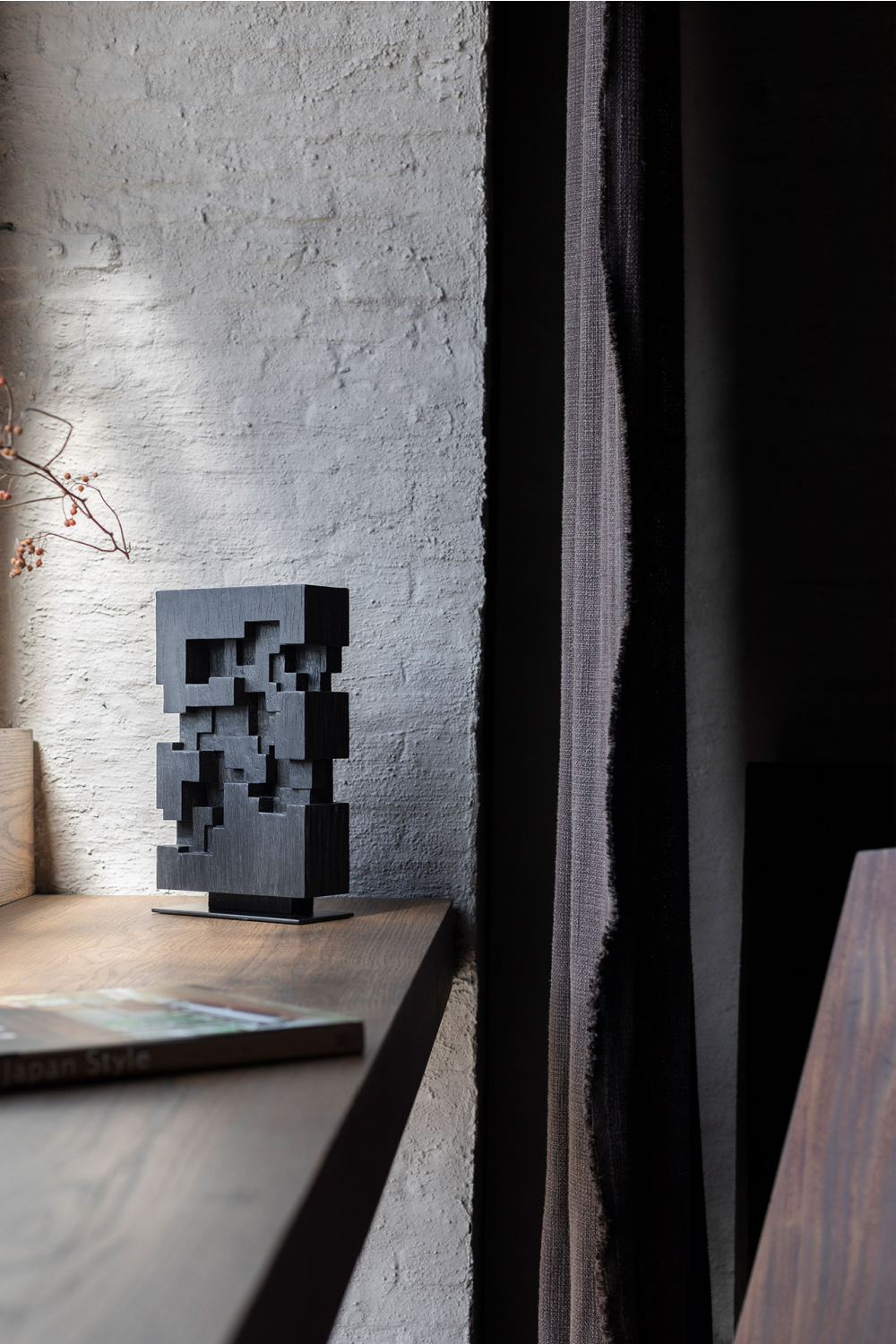 Black Teak Abstract Sculpture | Ethnicraft Stele | Oroa.com