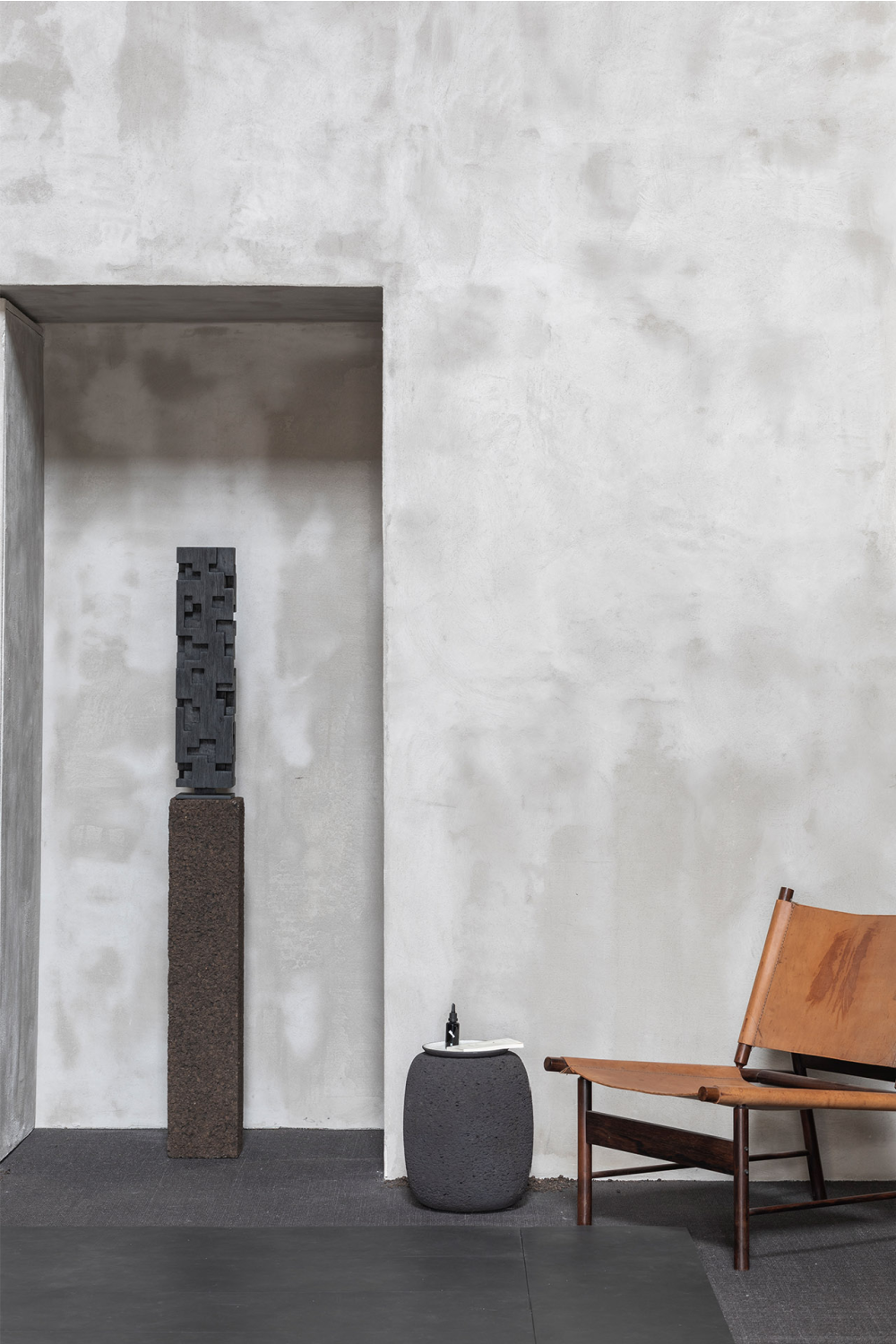 Black Teak Decorative Object | Ethnicraft Colonne | Oroa.com