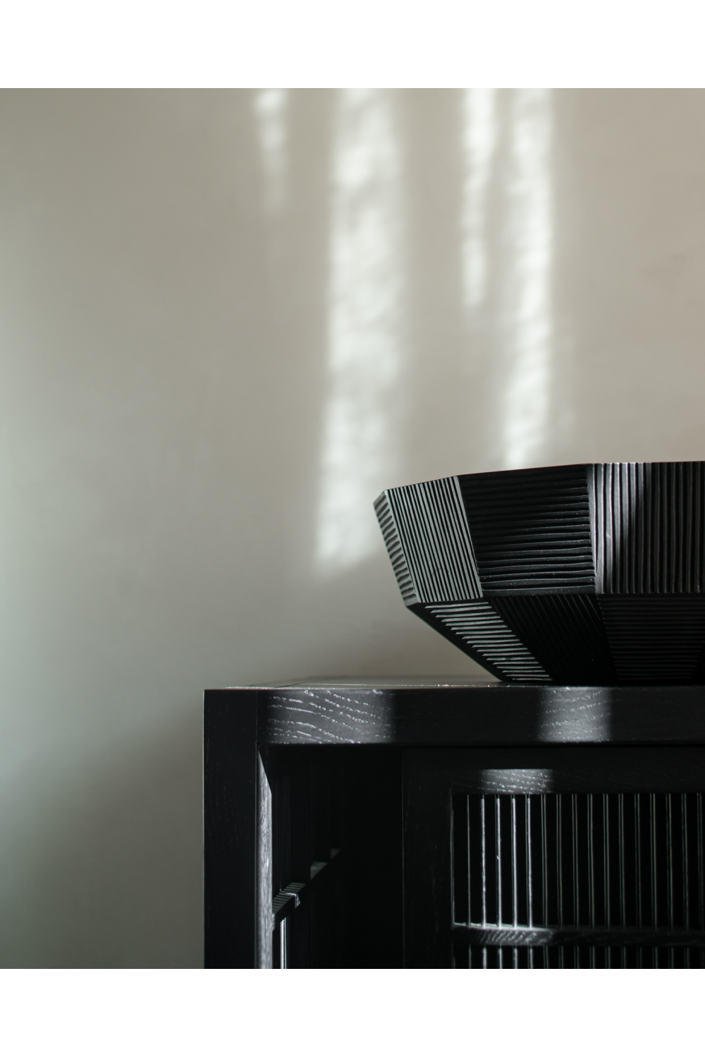 Black Mahogany Modern Bowl | Ethnicraft Striped | OROA.COM