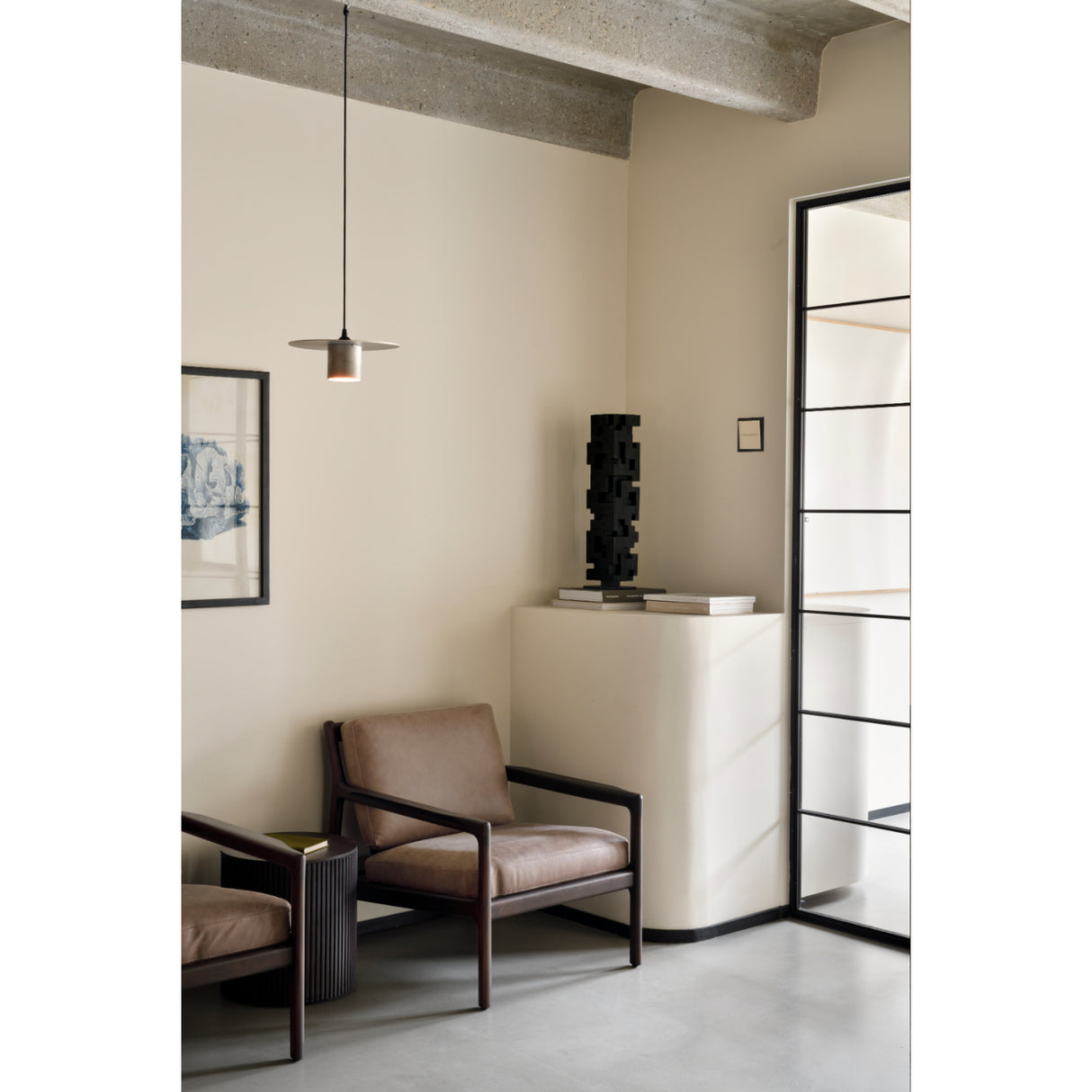 Brown Mahogany Lounge Chair | Oroa.com