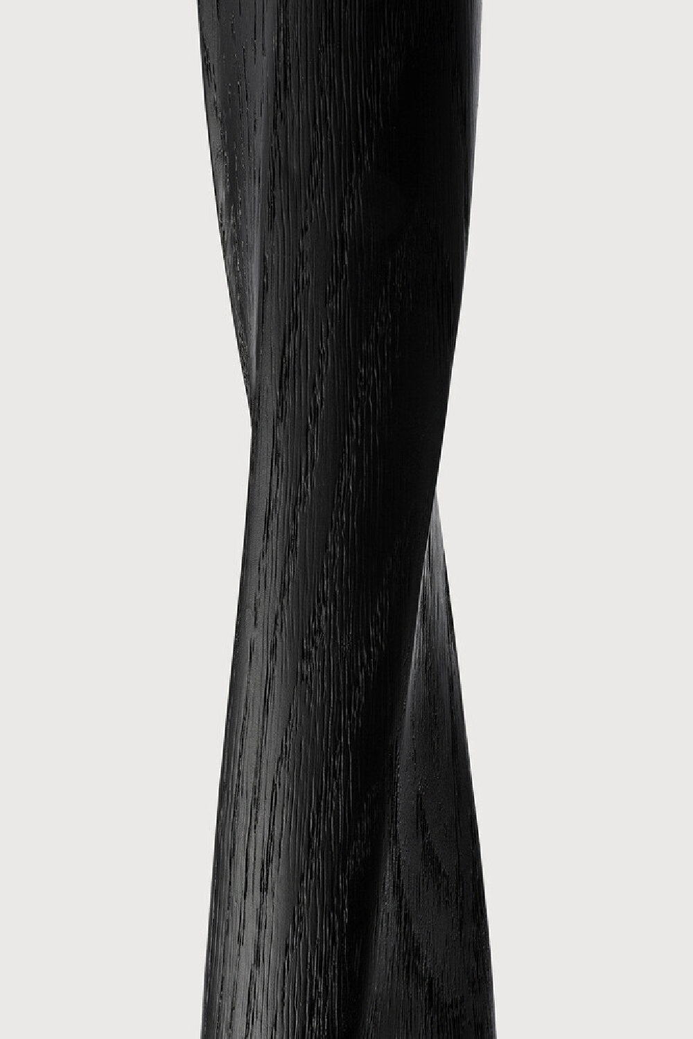 Solid Oak Pedestal Dining Table | Ethnicraft Torsion | Oroa.com