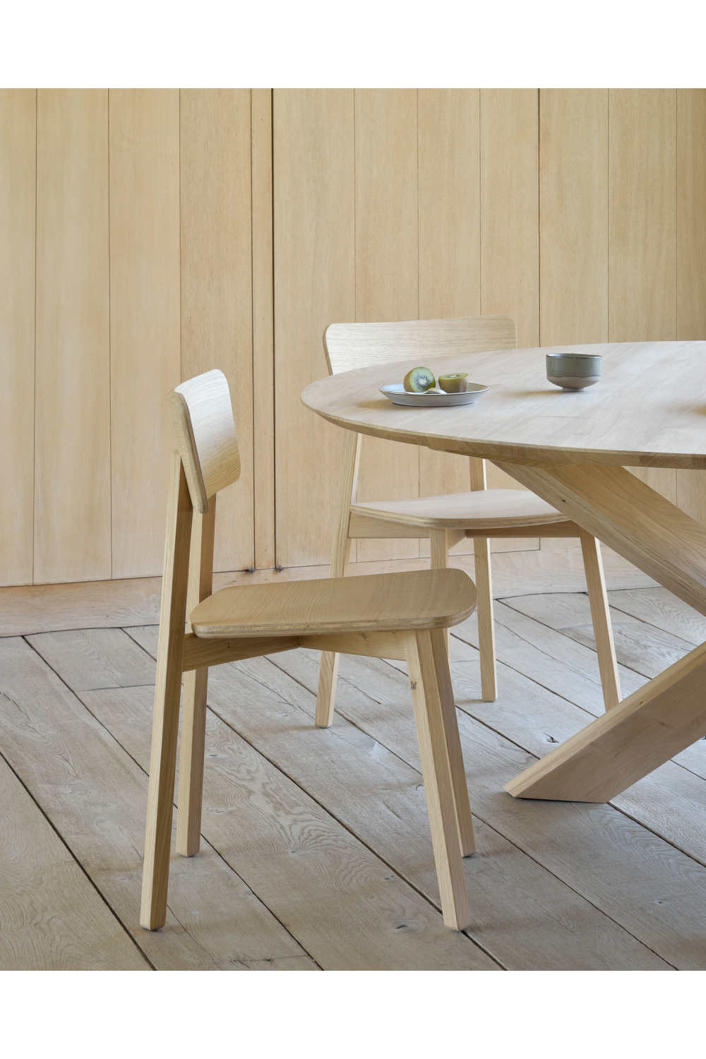 Round Oak Dining Table | Ethnicraft Circle