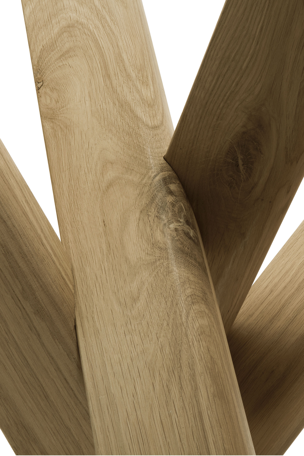 Round Cross Leg Side Table | Ethnicraft Mikado | OROA.com