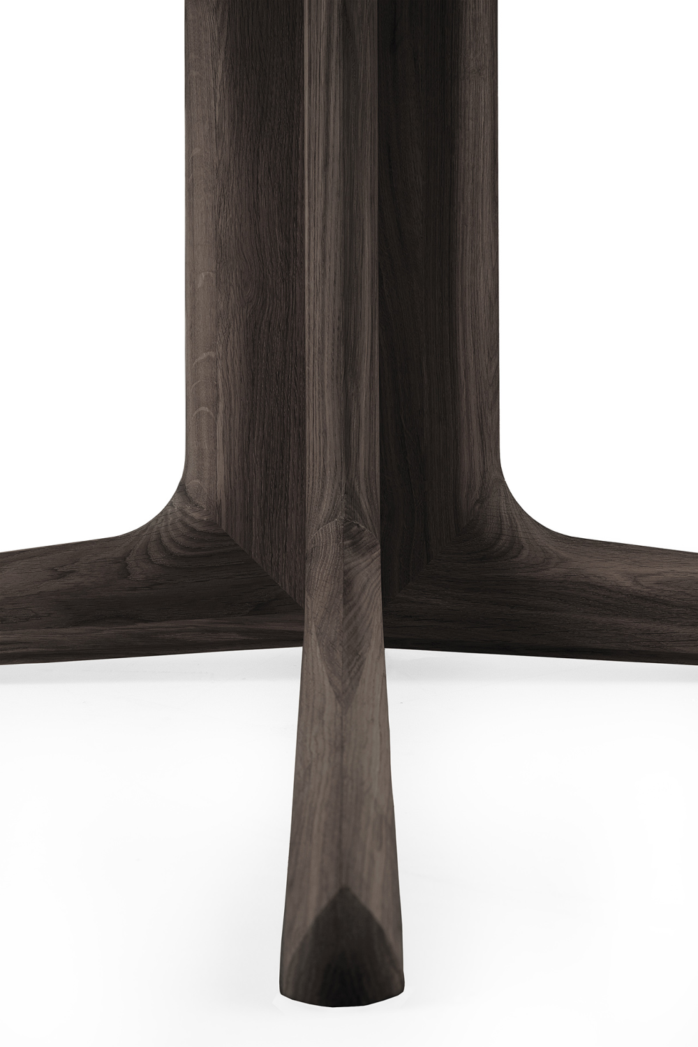 Central-Footed Oak Dining Table | Ethnicraft Corto | Oroa.com