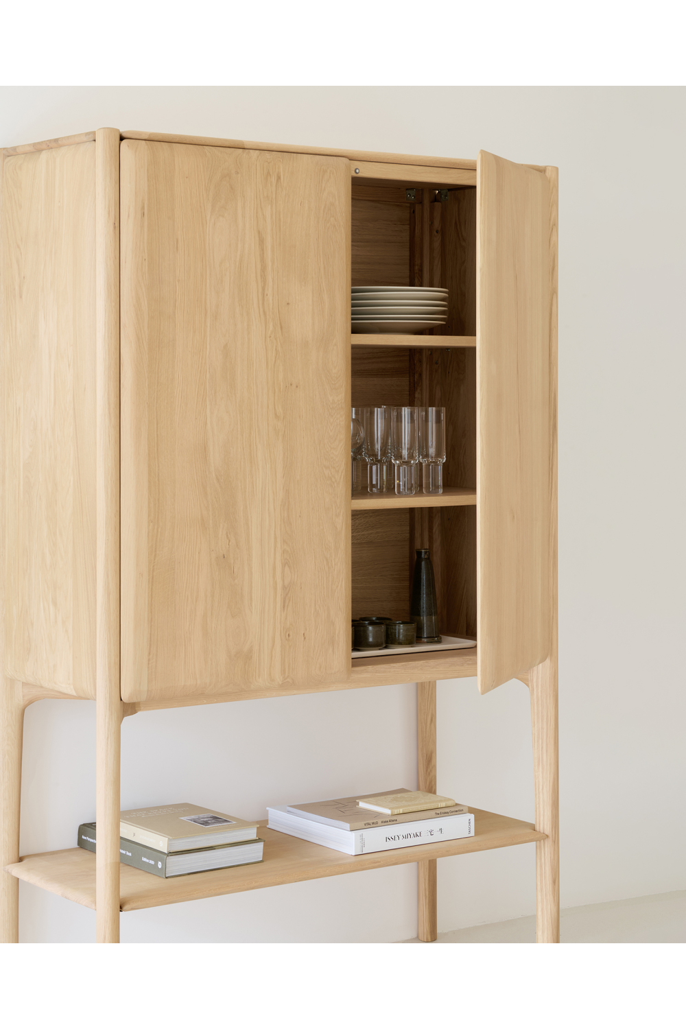 Natural Oak 2-Door Cupboard | Ethnicraft Pi | Oroa.com