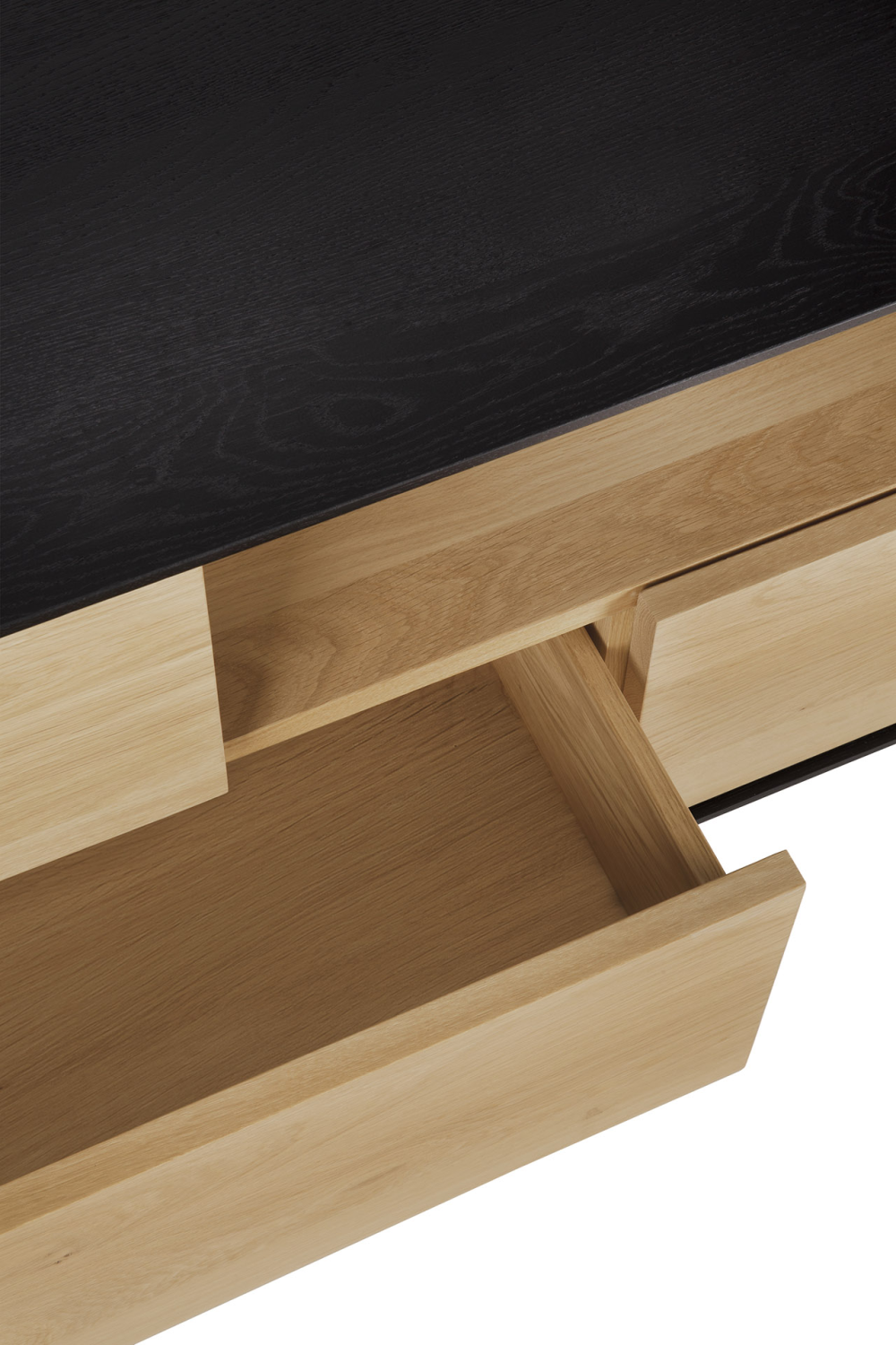 Varnished Oak Media Unit | Ethnicraft Blackbird