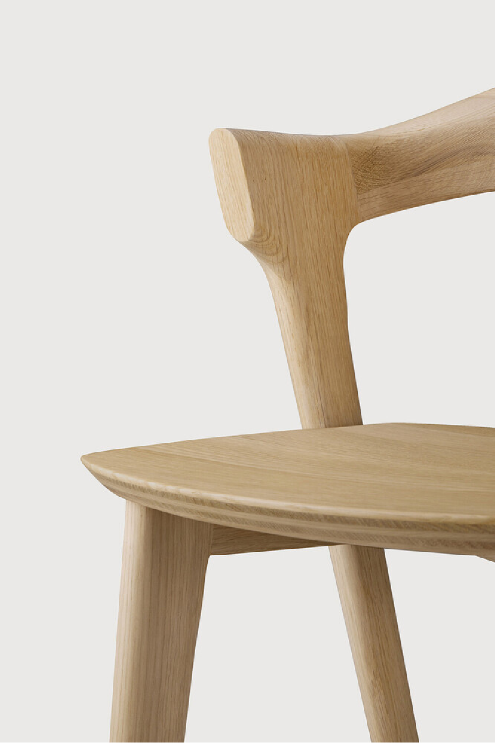 Curved Oak Counter Stool | Ethnicraft Bok | Oroa.com