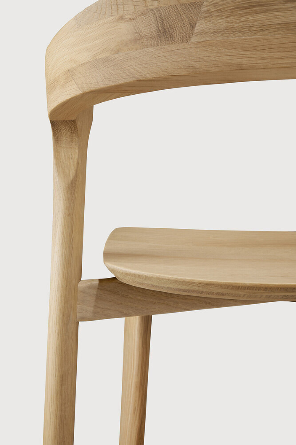 Curved Oak Counter Stool | Ethnicraft Bok | Oroa.com
