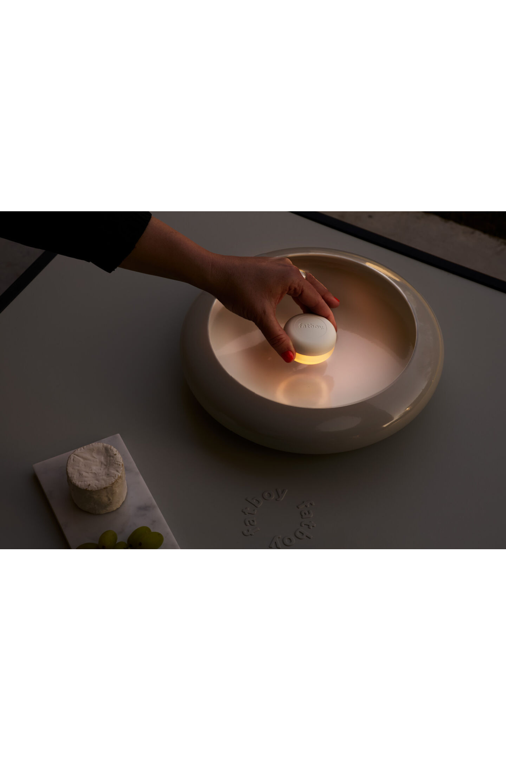 Metal Bowl Outdoor Wall Lamp M | Fatboy Oloha | OROA.com