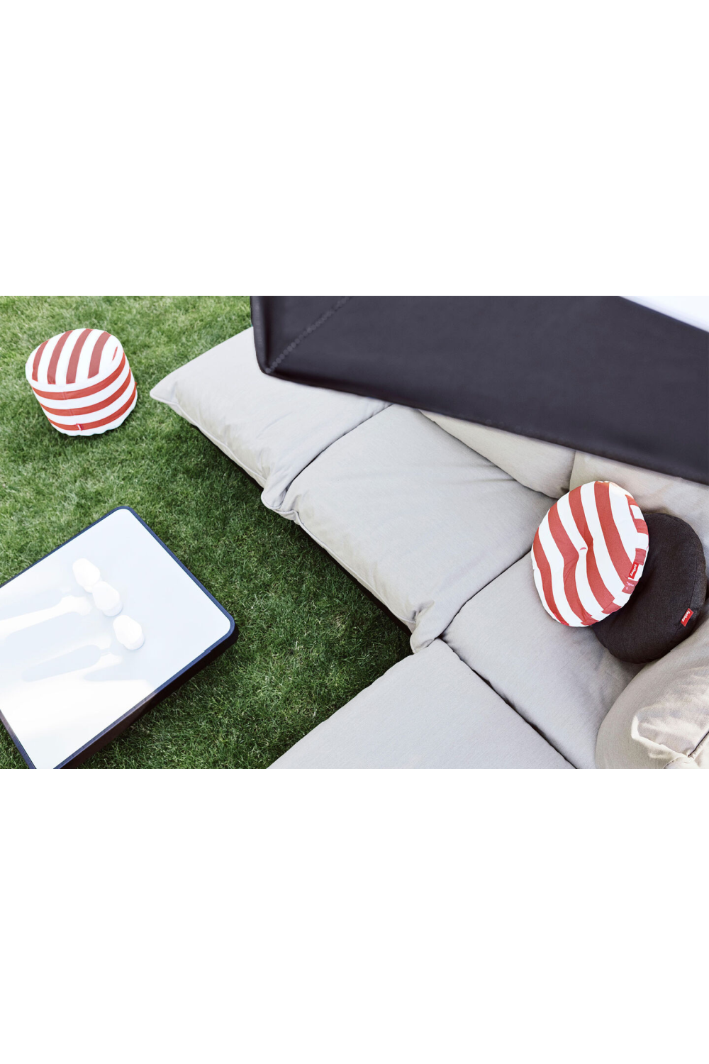 Cushioned Outdoor Daybed | Fatboy Paletti | OROA.com